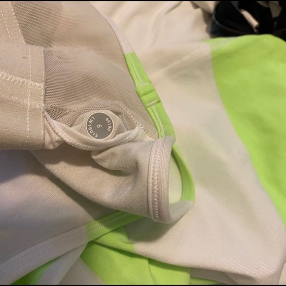 Lululemon Power Y Tank - Picture 9 of 9
